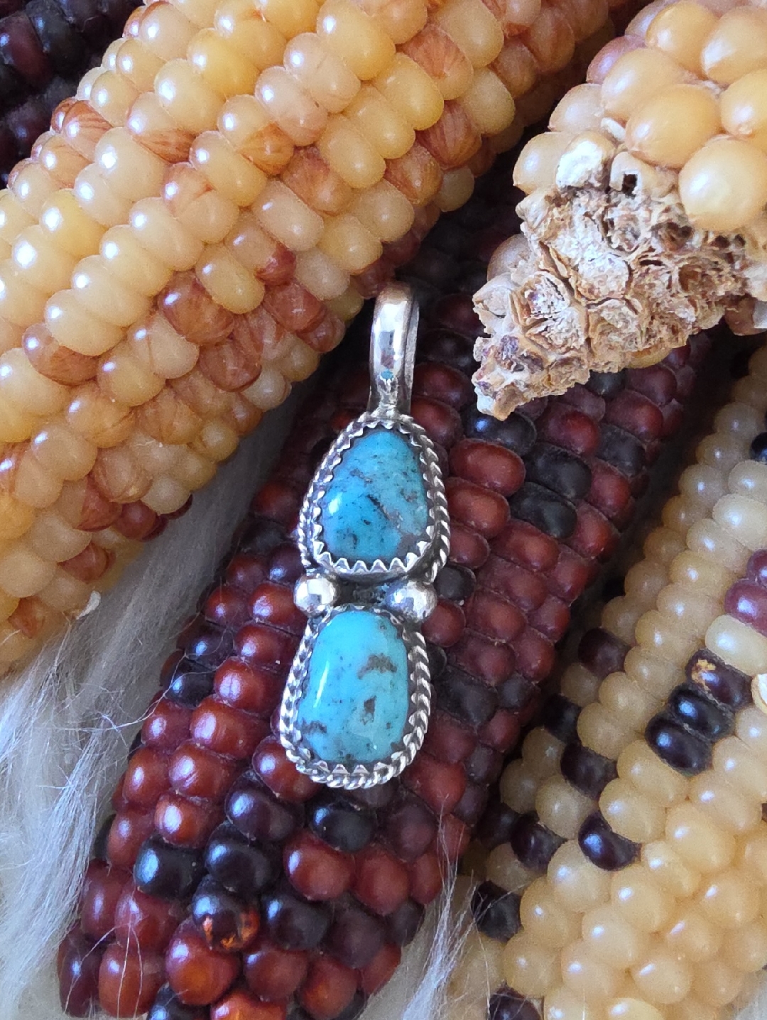 Gorgeous Native American Navajo White Water Turquoise Double Stone Pendant
